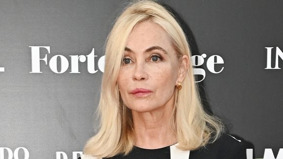 "L'ampleur de ce désastre..." : victime d'inceste, Emmanuelle Béart témoigne (et c'est poignant)