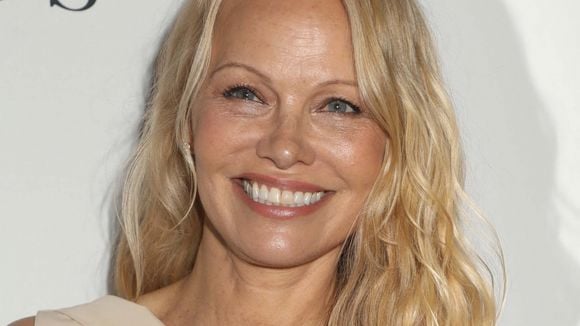 "Je veux être en phase avec moi-même !" : Pamela Anderson assume plus que jamais son âge et tient à le faire savoir